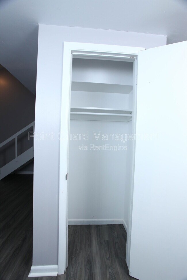 Building Photo - 1710 N Harvard Ave