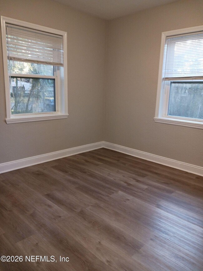 Building Photo - 5455 Gable Ln