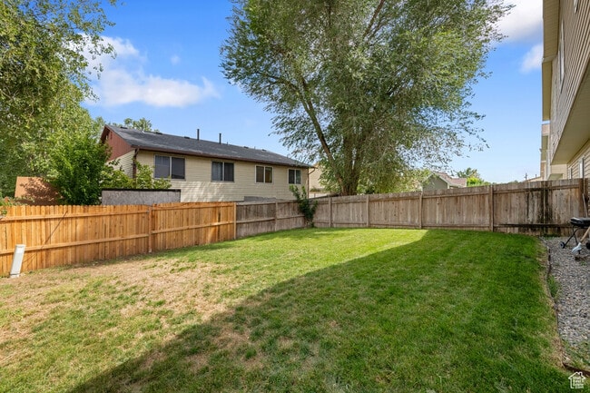 Building Photo - 4711 S Xanadu Cir