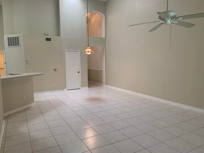 Building Photo - 1657 SW Harbour Isles Cir
