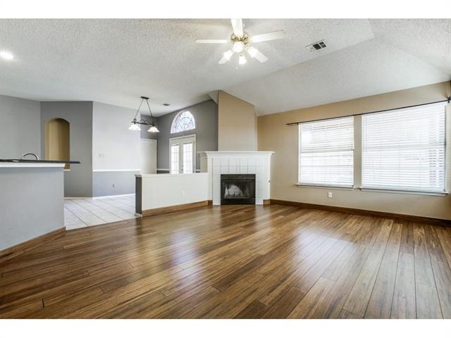 Building Photo - 8017 Fleetwood Dr
