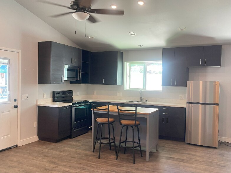 Building Photo - 9412 Saguaro Rd
