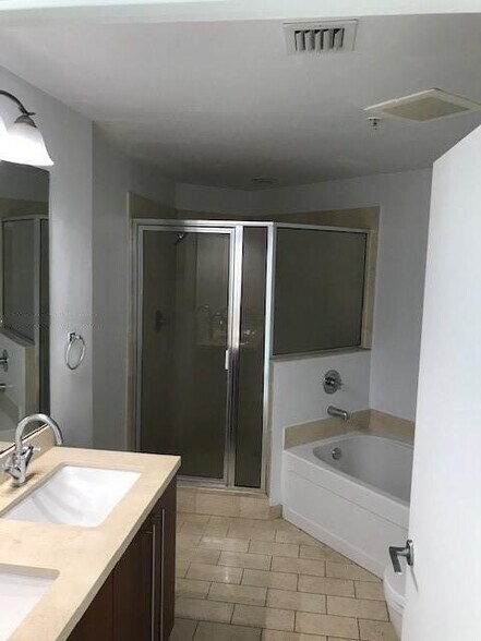 Building Photo - 79 SW 12th St