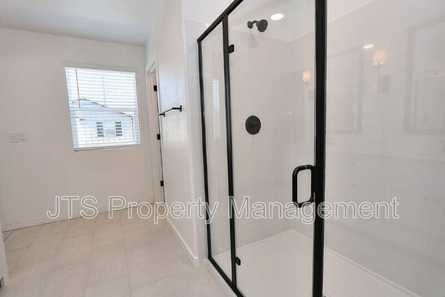 Building Photo - 4256 Aura Way