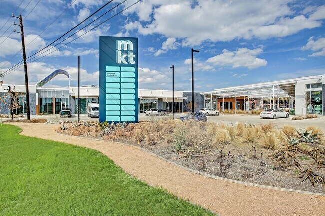 Building Photo - 1603 Heights Blvd