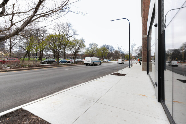 Building Photo - 150 N Ashland Ave