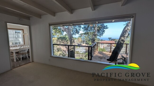Building Photo - Charming New Monterey Home with Bay Views with all utilities included