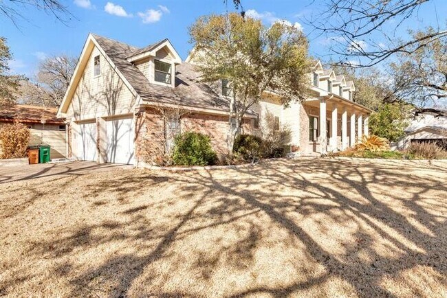 Building Photo - 3112 Brightwood Dr, Austin, Texas 78746