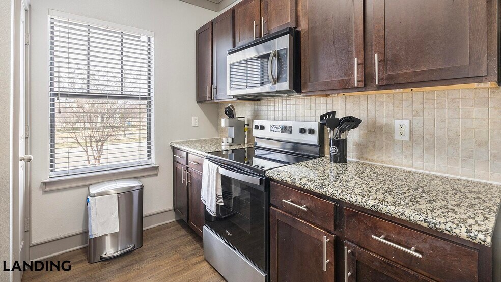 Building Photo - 4689 Mustang Pkwy