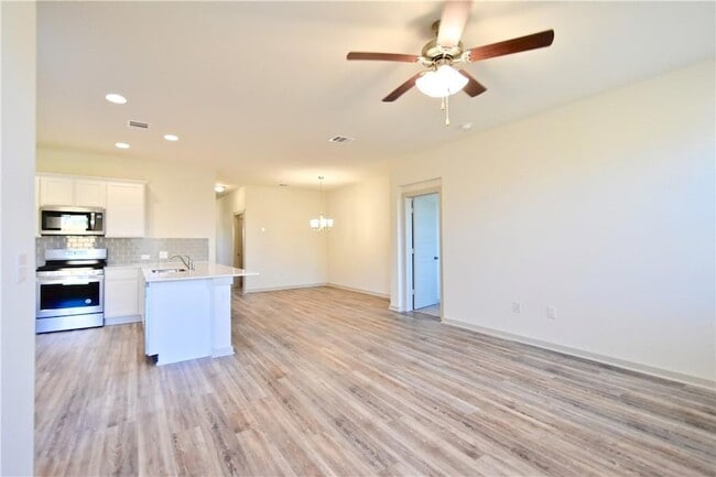Building Photo - 12309 Pecangate Way
