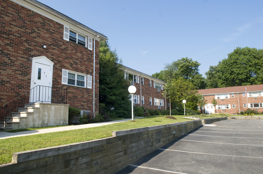 Building Photo - Beverwyck Gardens