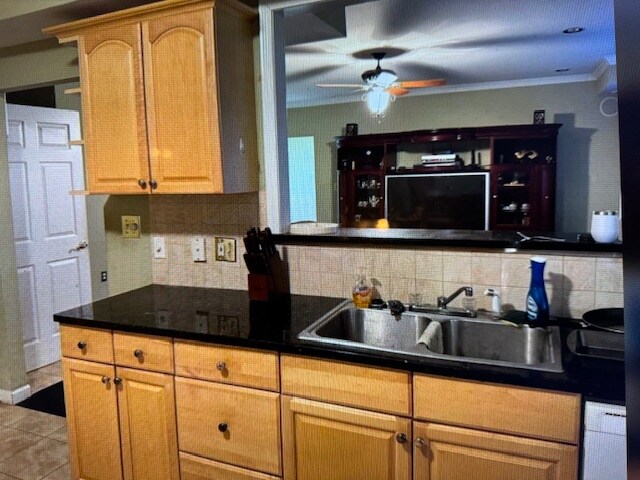 Building Photo - 3 Madison Main