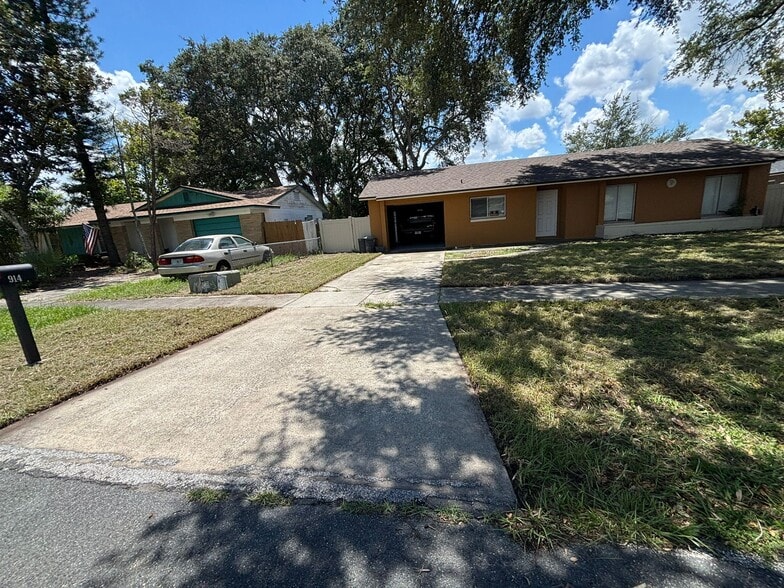 Front of House - 914 Osceola Trl