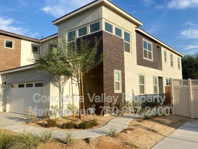 Building Photo - 84443 Passagio Lago Way