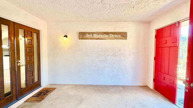 Building Photo - Wonderful Single-Story Home with Remodeled Kitchen and Baths, Fresh Paint, and Minutes to downtow...