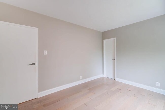 Building Photo - 4200 Cathedral Ave NW