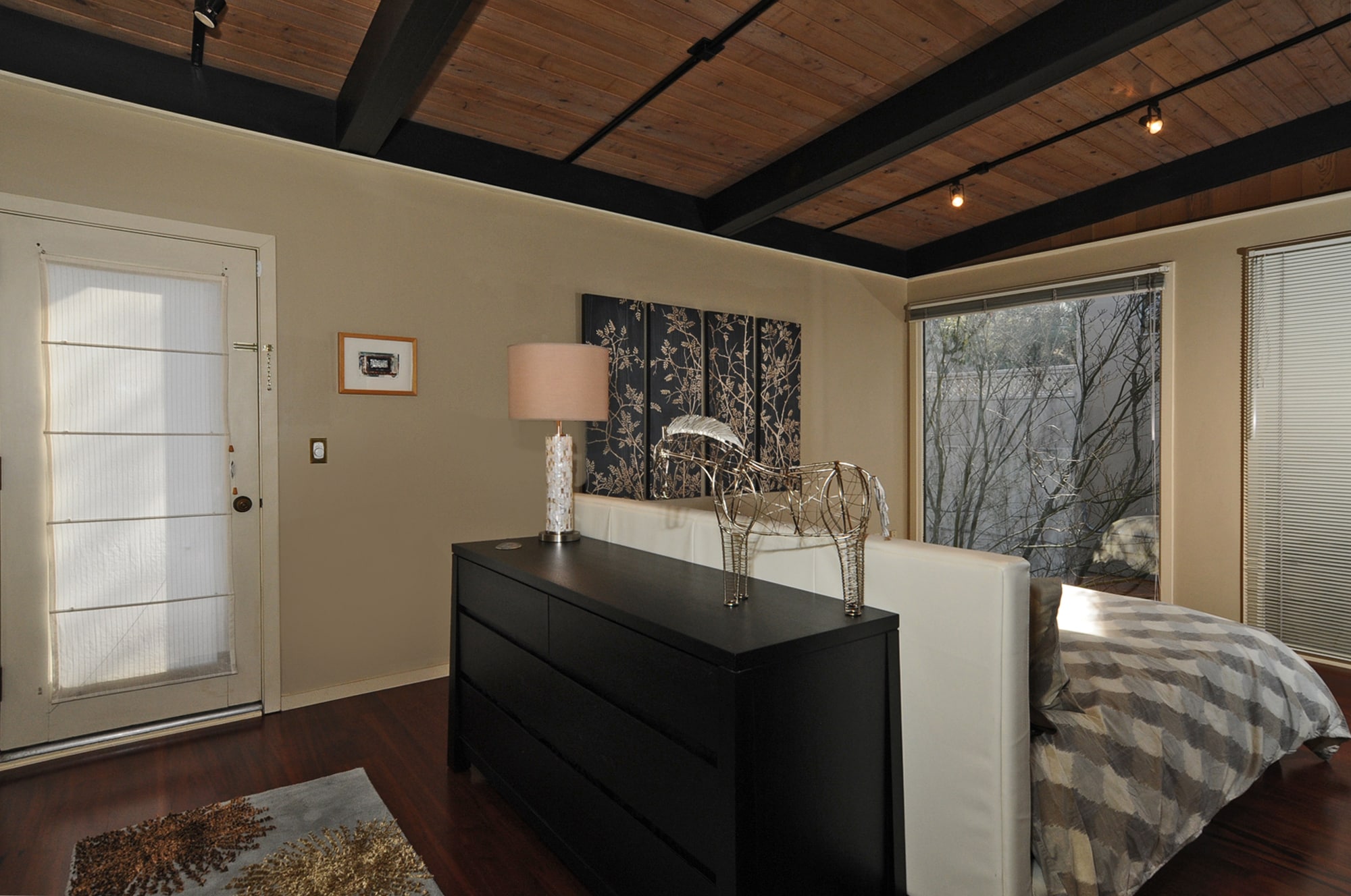 Building Photo - 1966 Harvard Ave E