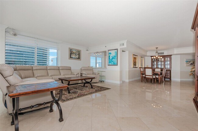 Building Photo - 8855 Collins Ave