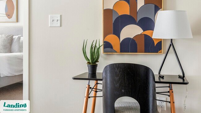 Building Photo - 2 Trl Run