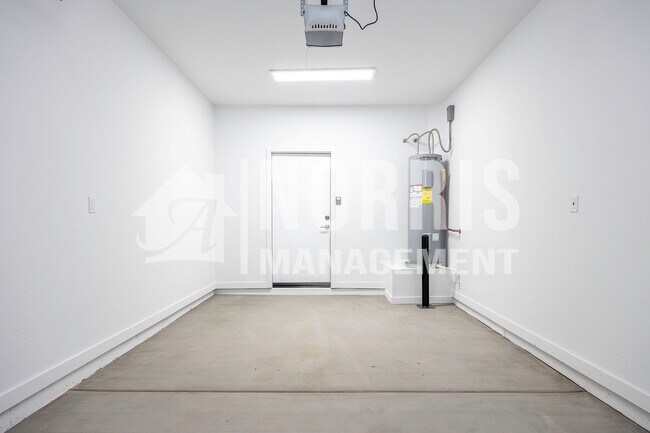 Building Photo - 9301 W Century Dr