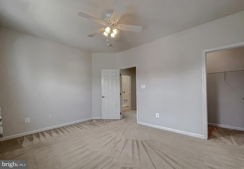 Building Photo - 44017 Swift Fox Dr