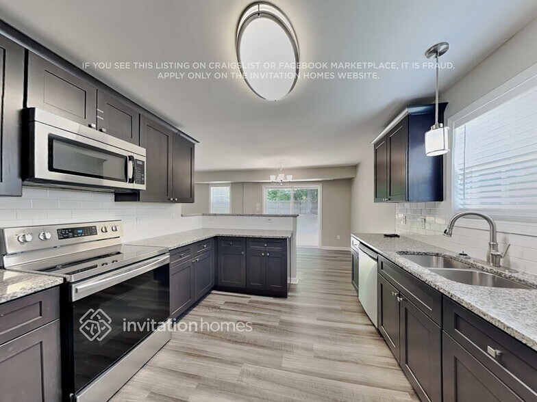 Building Photo - 3632 Cashew Dr