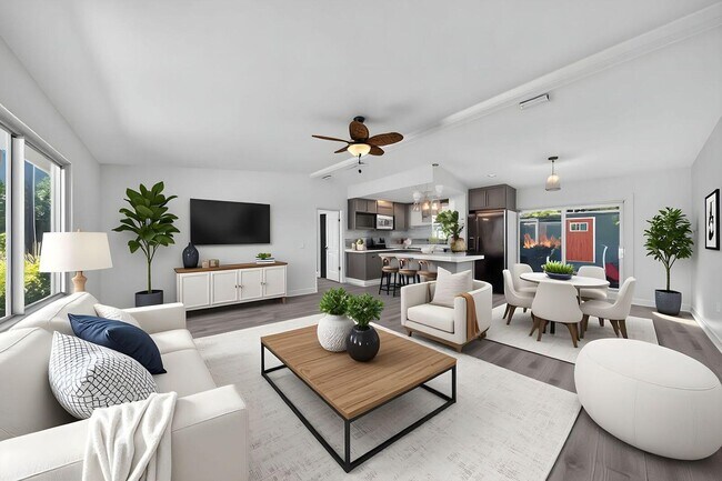 Building Photo - 117 NE 8th St