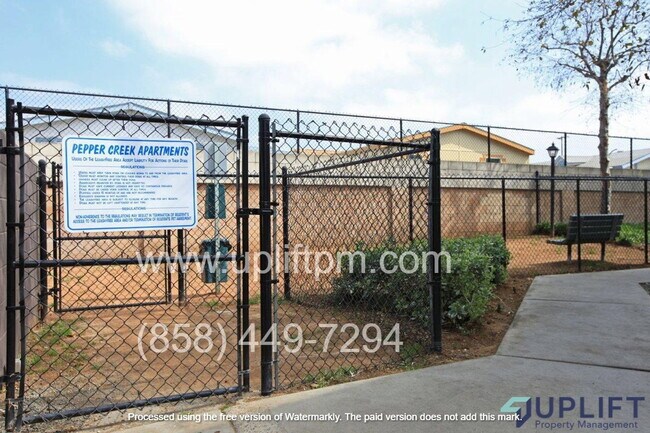 Building Photo - 1475 Graves Ave