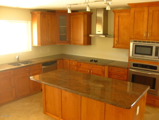 Building Photo - 27239 N 64th Way