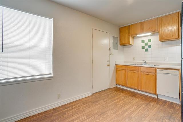 Building Photo - 3419 S University Dr