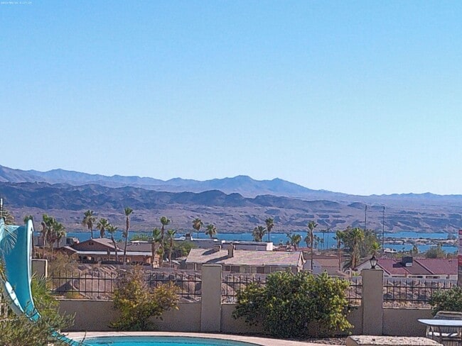 Building Photo - Stunning Lake Havasu Rental 4 BR/ 3BA Pool Home Backing to Park