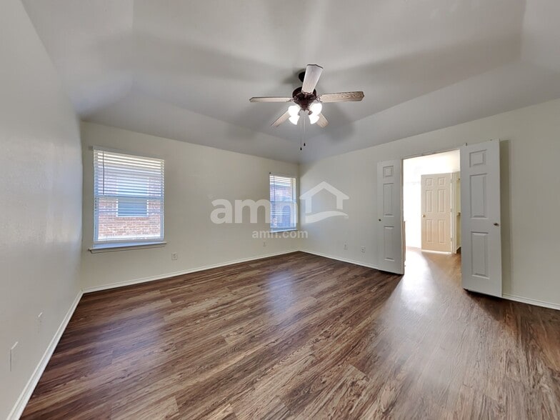 Building Photo - 1013 White Marlin Dr