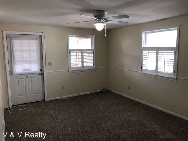 Building Photo - 2 br, 1 bath House - 216 Norwood Ave