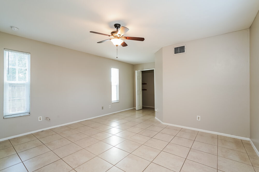 Building Photo - 3410 SE 11th Ave