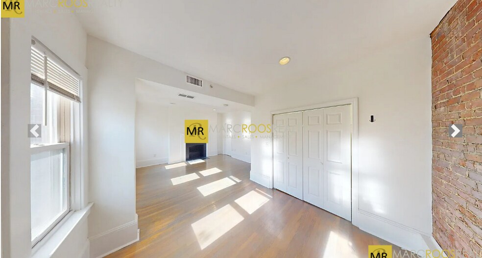 Building Photo - 1402 Beacon St