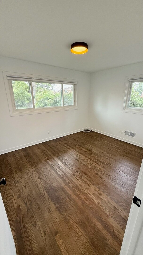 Building Photo - 8748 N Olcott Ave