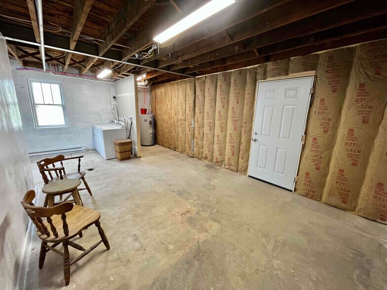 Building Photo - 117 N Arthur Ave