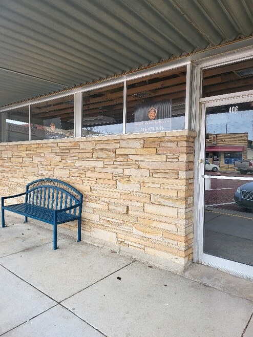 Building Photo - 406 State St