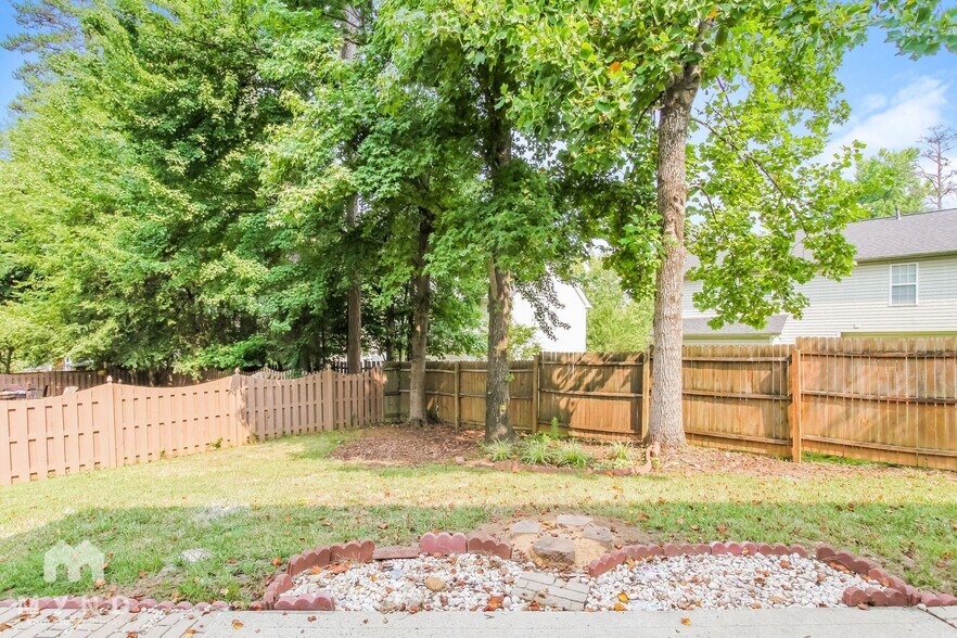 Building Photo - 3535 Betterton Ln