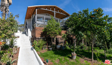 Building Photo - 4339 Blanchard St