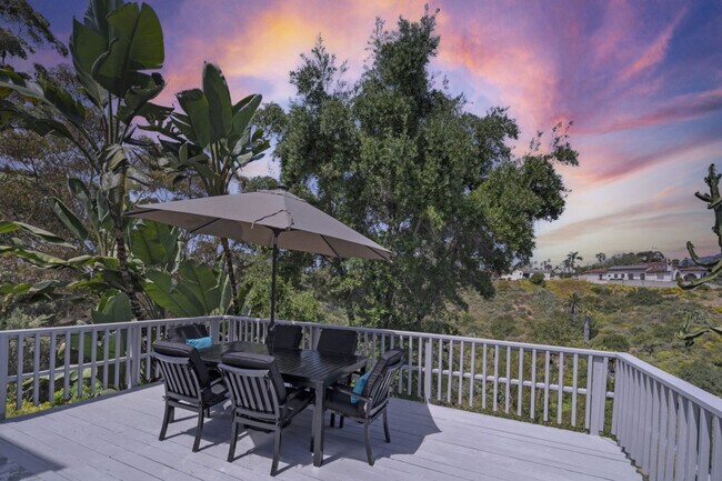 Building Photo - 1072 Johnson Ave