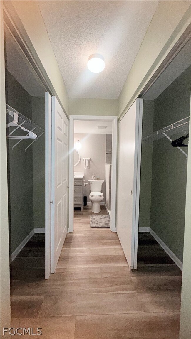 Building Photo - 9540 Green Cypress Ln