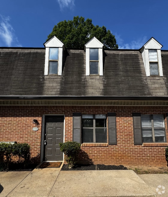 Building Photo - 5012 Top Cat Ct