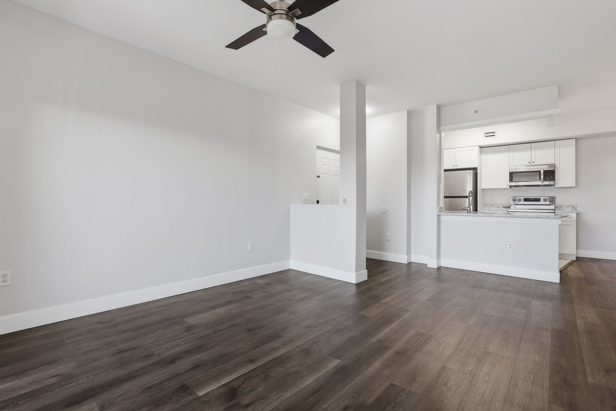 Building Photo - 6321 Aragon Way