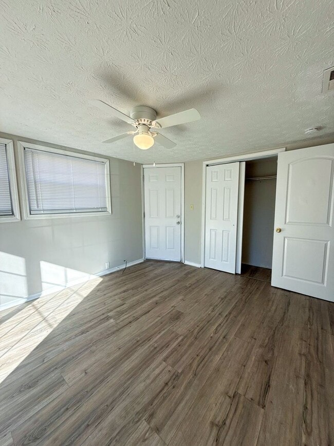 Building Photo - Charming & Newly Refreshed 3-Bedroom Ranch — Move-In Ready!