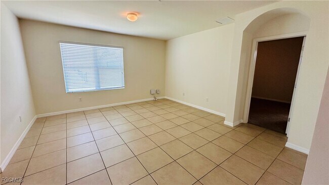 Building Photo - 4417 SW 15th Pl
