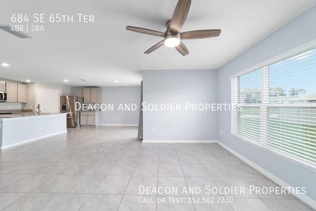 Building Photo - 684 SE 65th Terrace