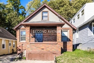 Building Photo - 1607 Minion Ave