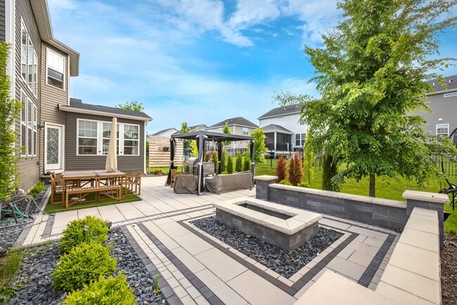 Building Photo - PARADISE IN PLAINFIELD's NORTHPOINTE