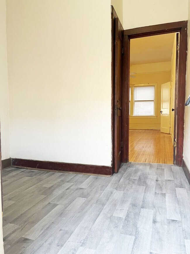 Interior Photo - Bemis Ridge